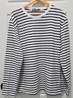 Allegra K Men’s Black and White Horizontal Stripe Long Sleeve Tee